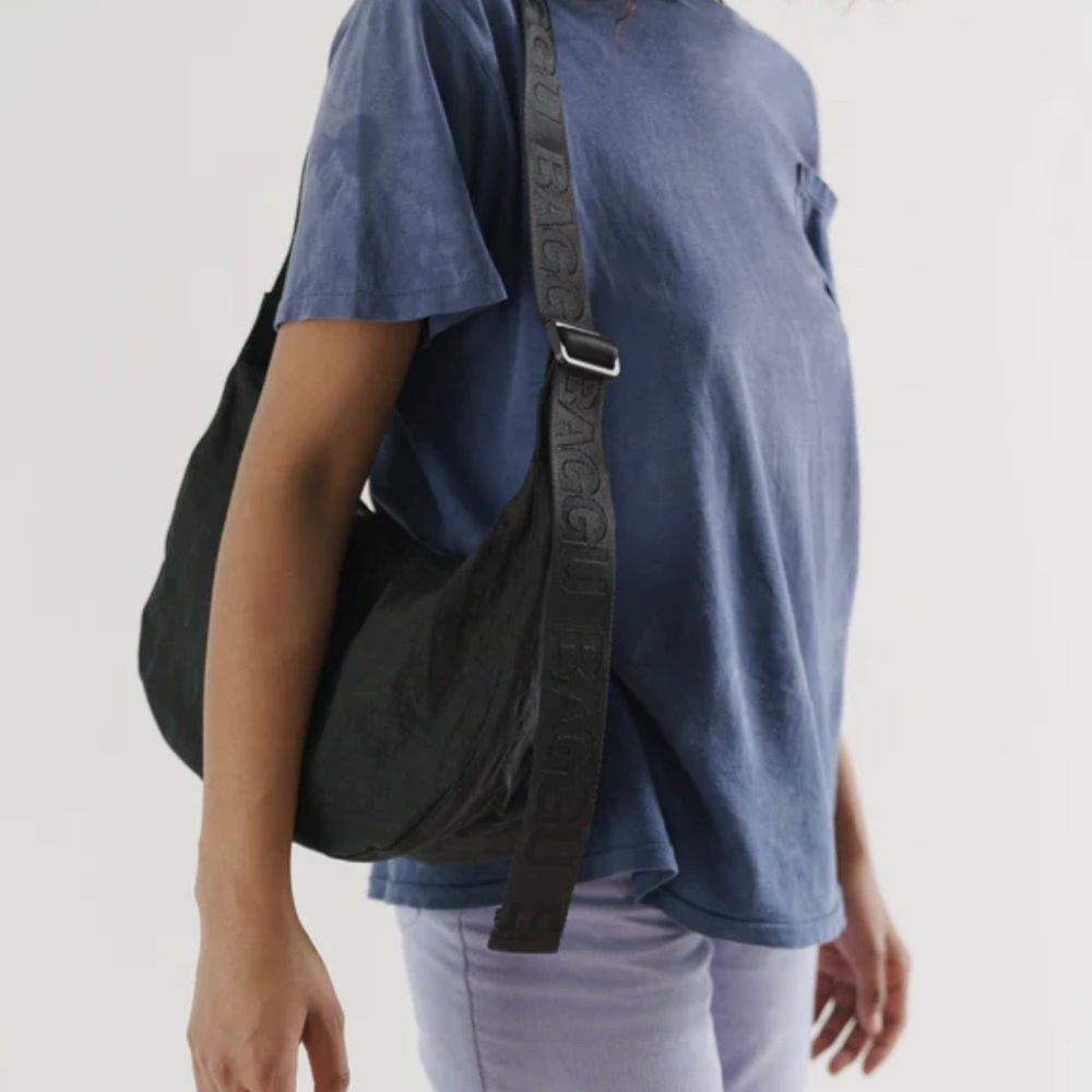 Baggu Medium Nylon Crescent Bag
